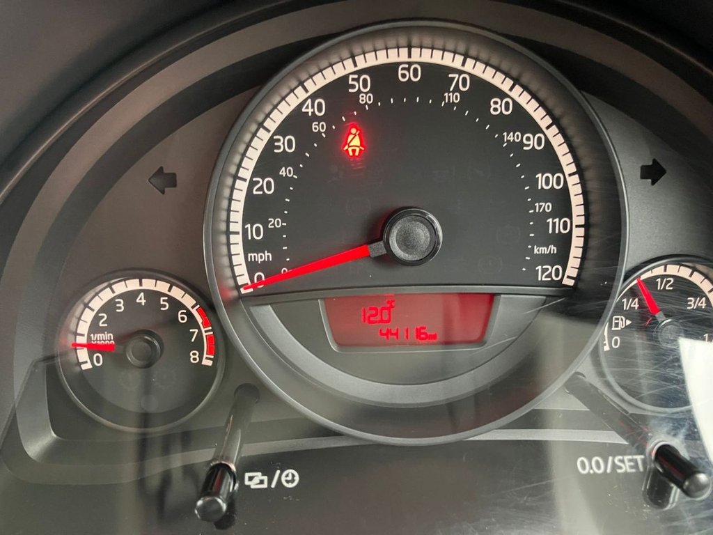 Used Volkswagen up! 2015 for sale - 76582599: Photo 8