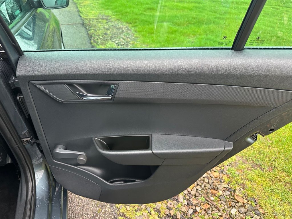 Used Skoda Fabia 2015 for sale - 77520859: Photo 15