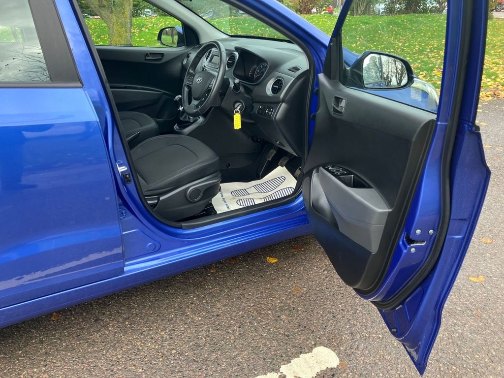 Used Hyundai i10 2018 for sale - 76536109: Photo 10