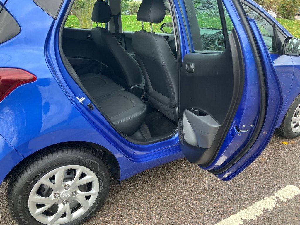 Used Hyundai i10 2018 for sale - 76536109: Photo 17