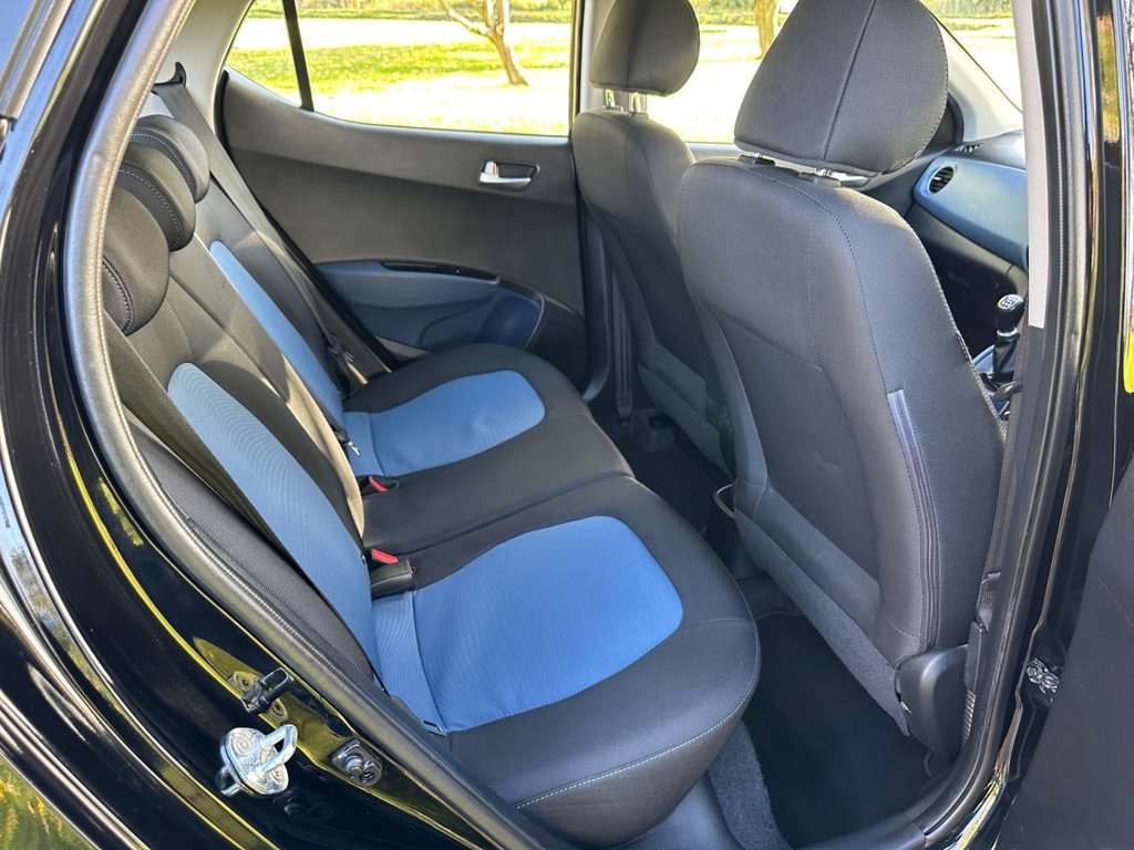 Used Hyundai i10 2015 for sale - 76367895: Photo 12