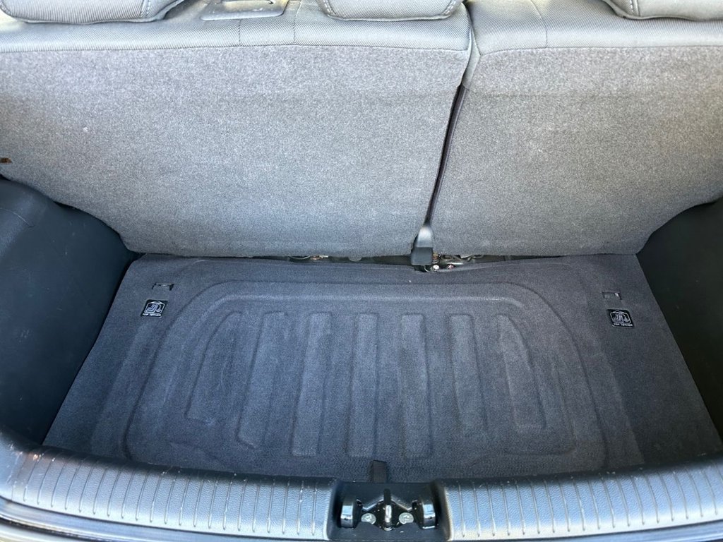 Used Hyundai i10 2015 for sale - 76367895: Photo 13