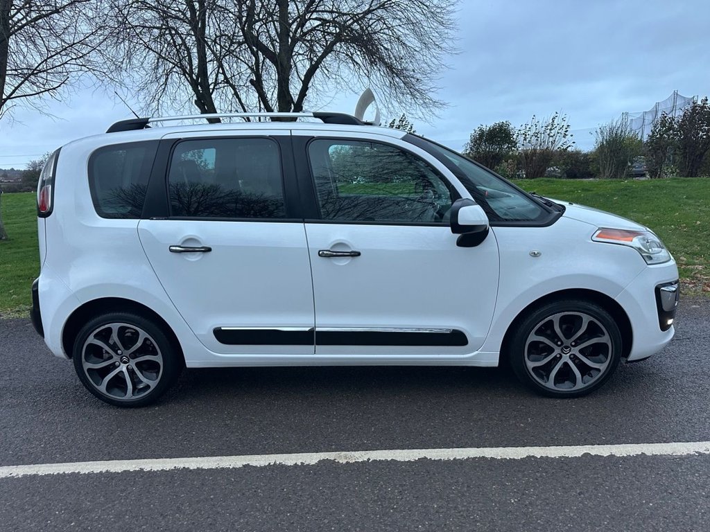 Used Citroen C3 Picasso 2015 for sale - 76724627: Photo 2