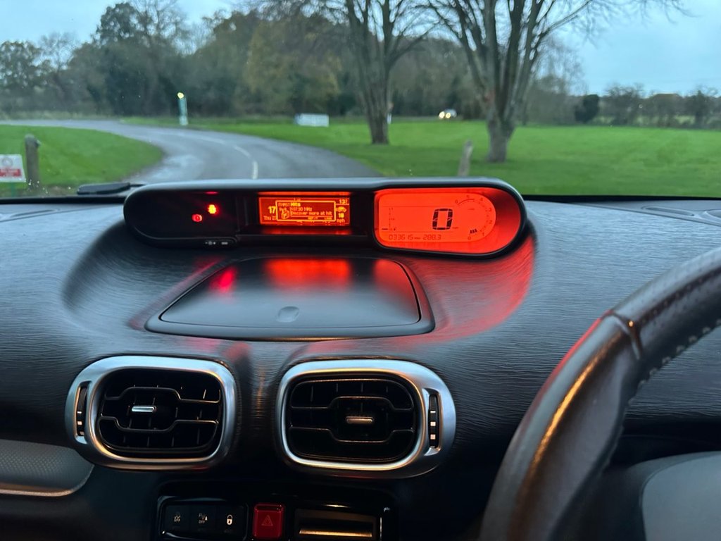 Used Citroen C3 Picasso 2015 for sale - 76724627: Photo 24