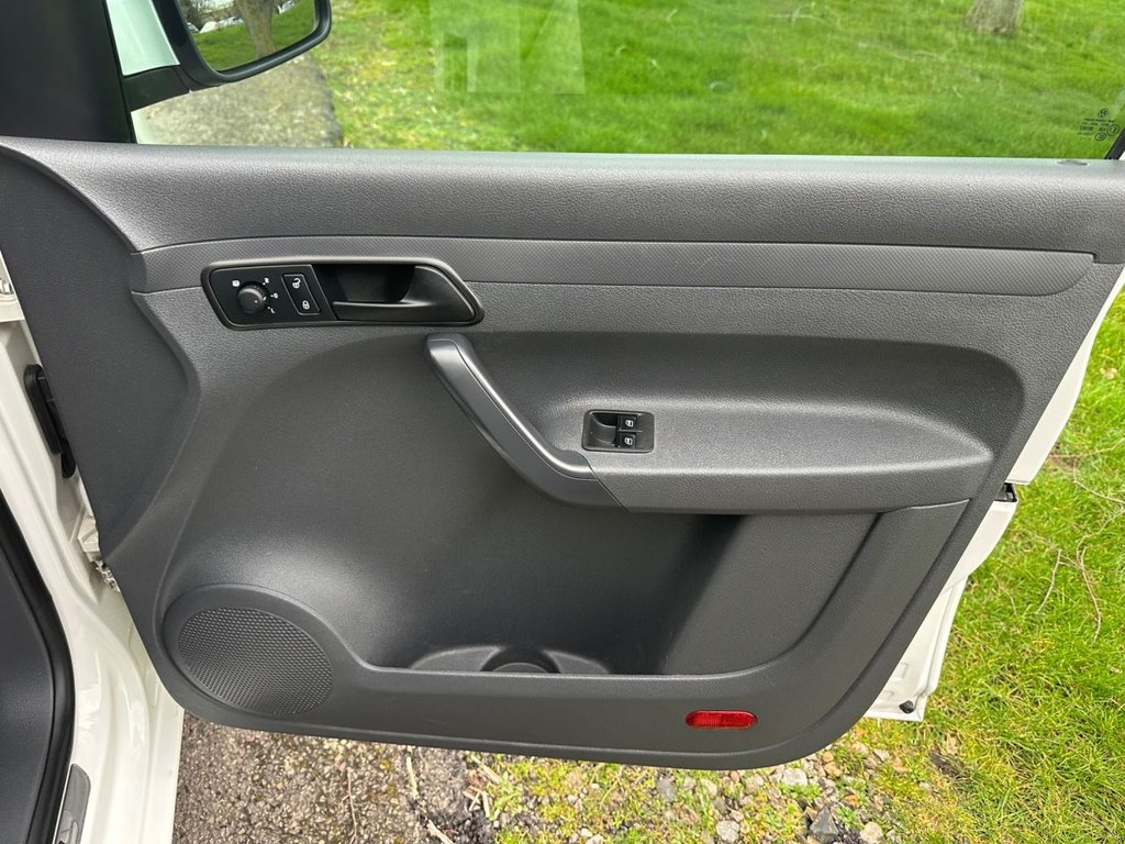 Used Volkswagen Caddy 2012 for sale - 77631771: Photo 18