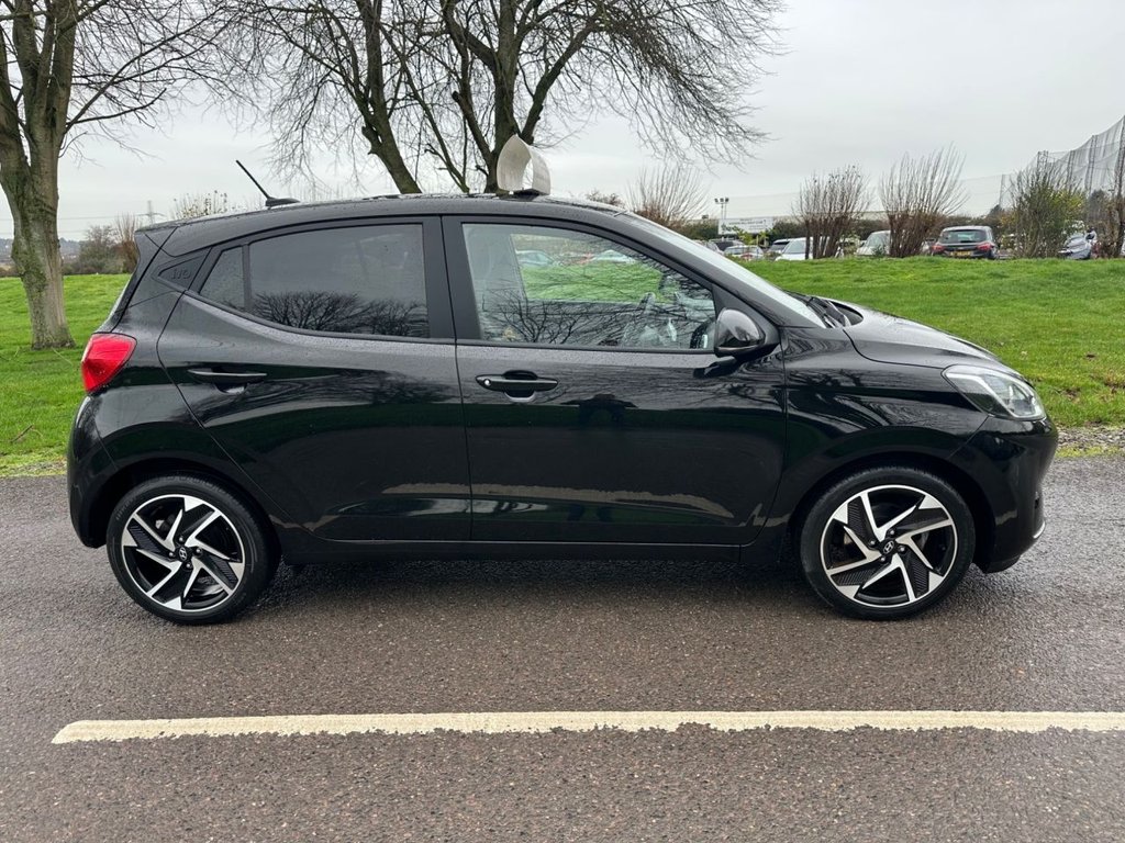 Used Hyundai i10 2022 for sale - 76962504: Photo 5