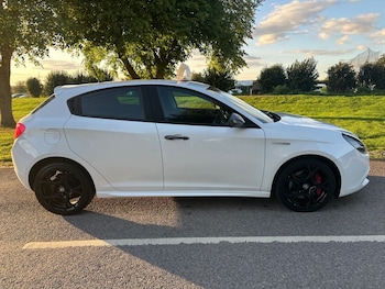 Used Alfa Romeo Giulietta 2017 for sale - 76119272: Photo 2