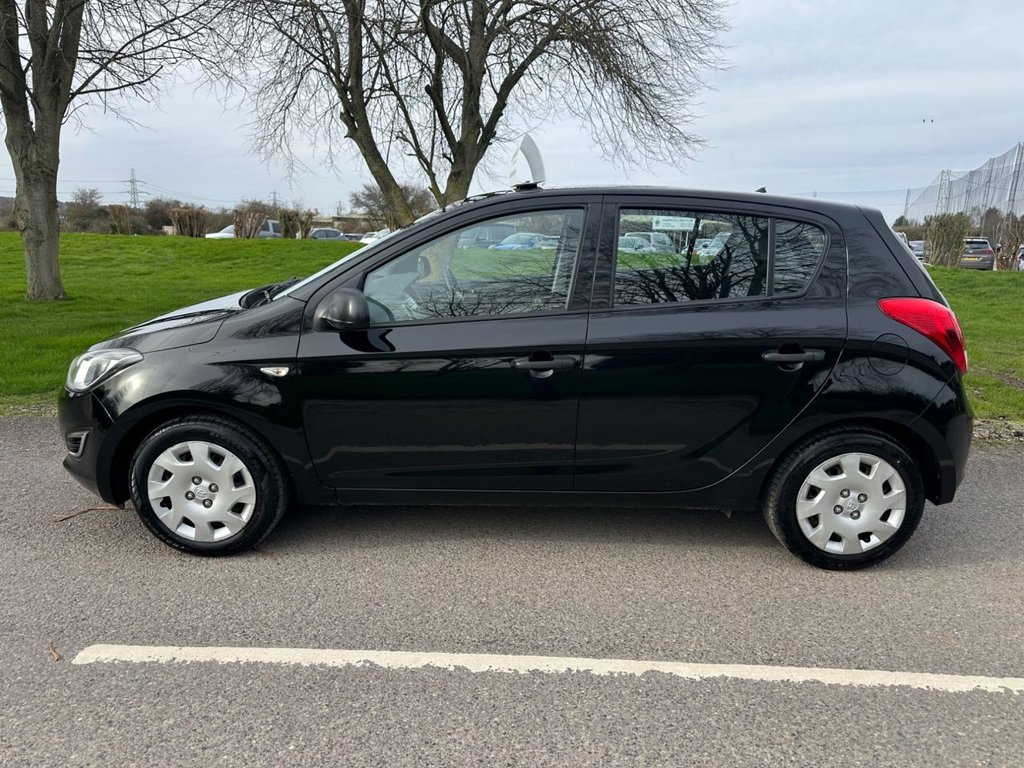 Used Hyundai i20 2014 for sale - 77583364: Photo 7