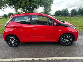 Used Toyota AYGO 2017 for sale - 75802243: Photo