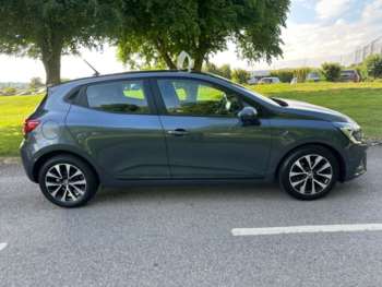 Used Renault Clio 2022 for sale - 74734664: Photo