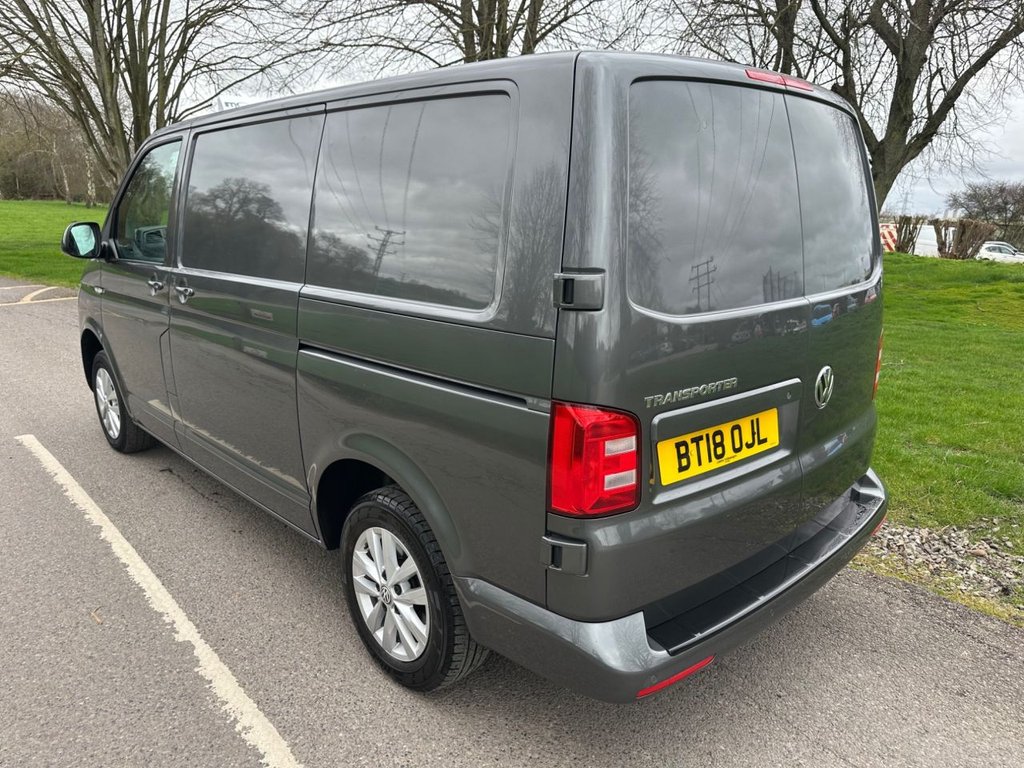 Used Volkswagen Transporter 2018 for sale - 77693103: Photo 14