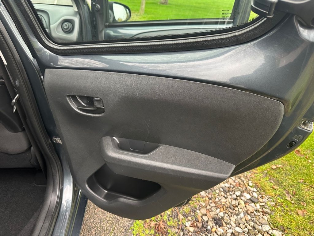 Used Peugeot 108 2018 for sale - 76883405: Photo 13