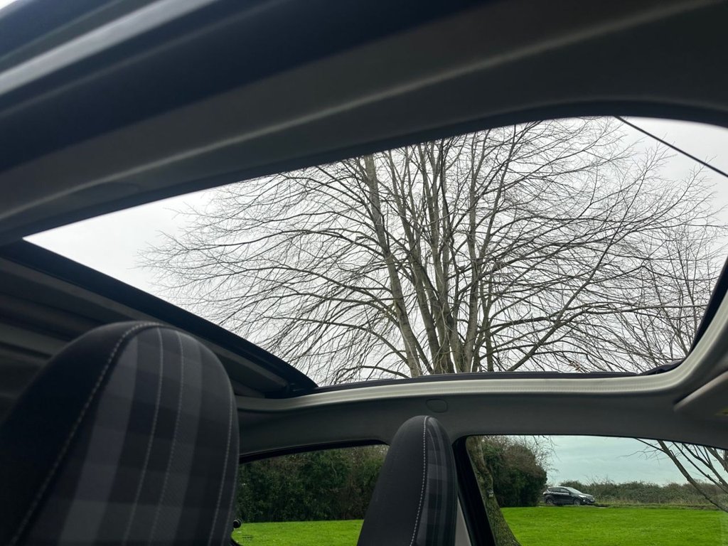 Used Peugeot 108 2018 for sale - 76883405: Photo 15