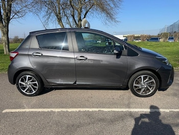 Used Toyota Yaris 2020 for sale - 77748669: Photo
