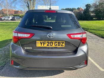 Used Toyota Yaris 2020 for sale - 77748669: Photo