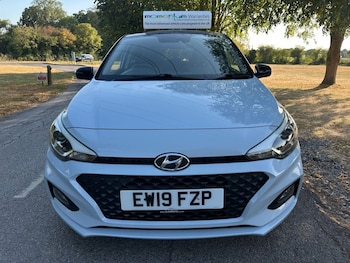 Used Hyundai i20 2019 for sale - 79414387: Photo