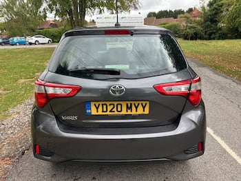 Used Toyota Yaris 2020 for sale - 79722997: Photo