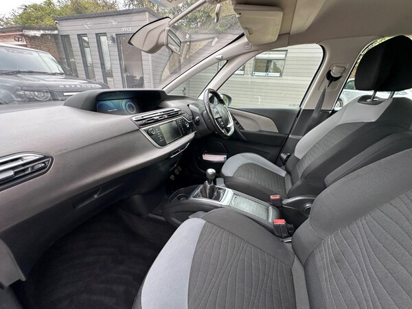 Used Citroen C4 Picasso 2014 for sale - 76122574: Photo 6