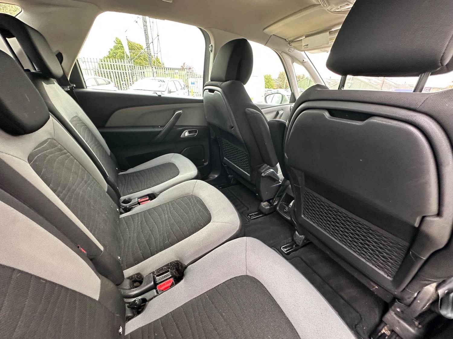 Used Citroen C4 Picasso 2014 for sale - 76122574: Photo 8