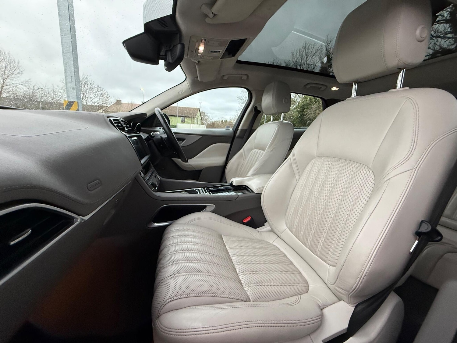 Used Jaguar F-Pace 2019 for sale - 77794455: Photo 21