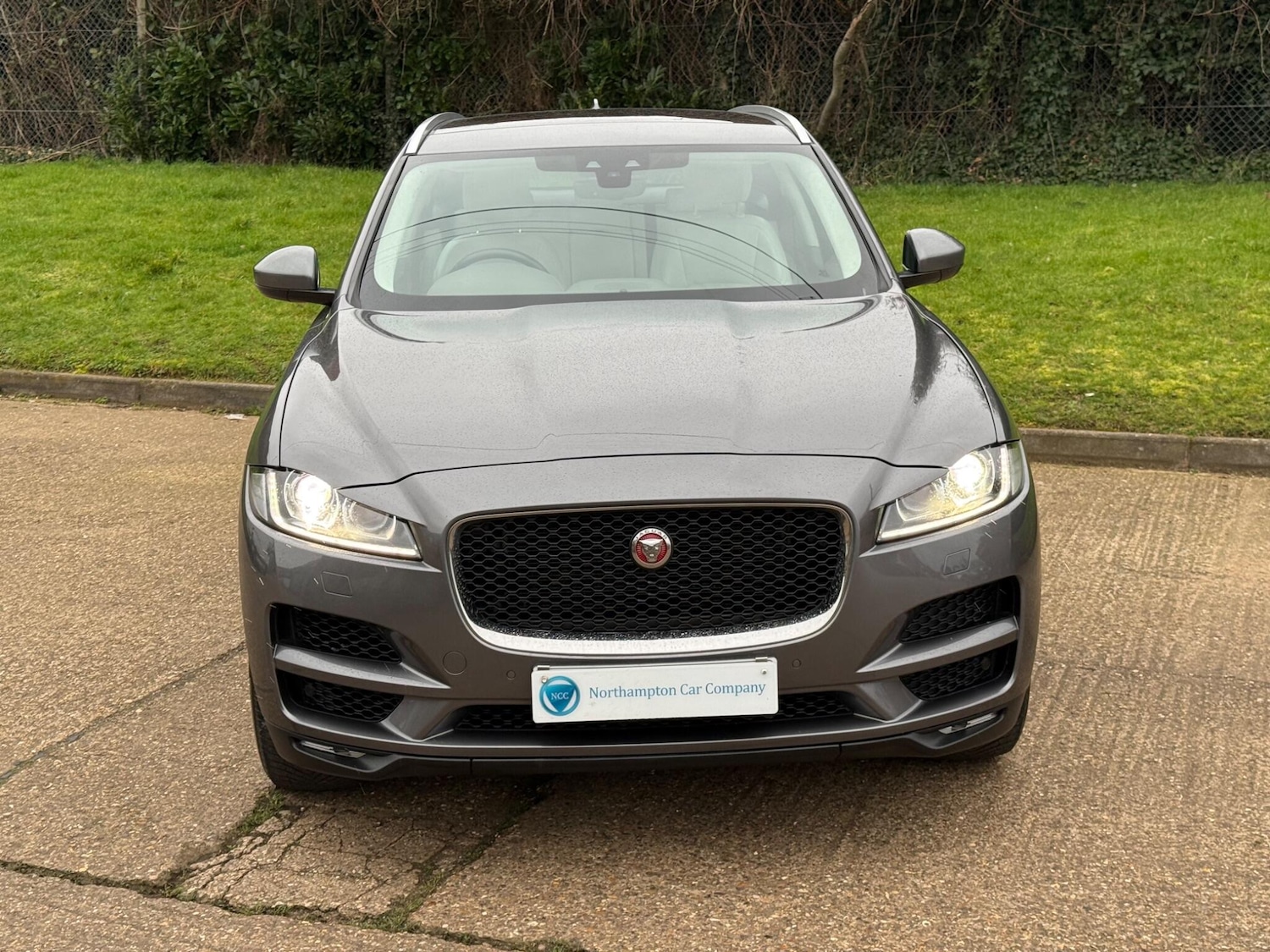 Used Jaguar F-Pace 2019 for sale - 77794455: Photo 5