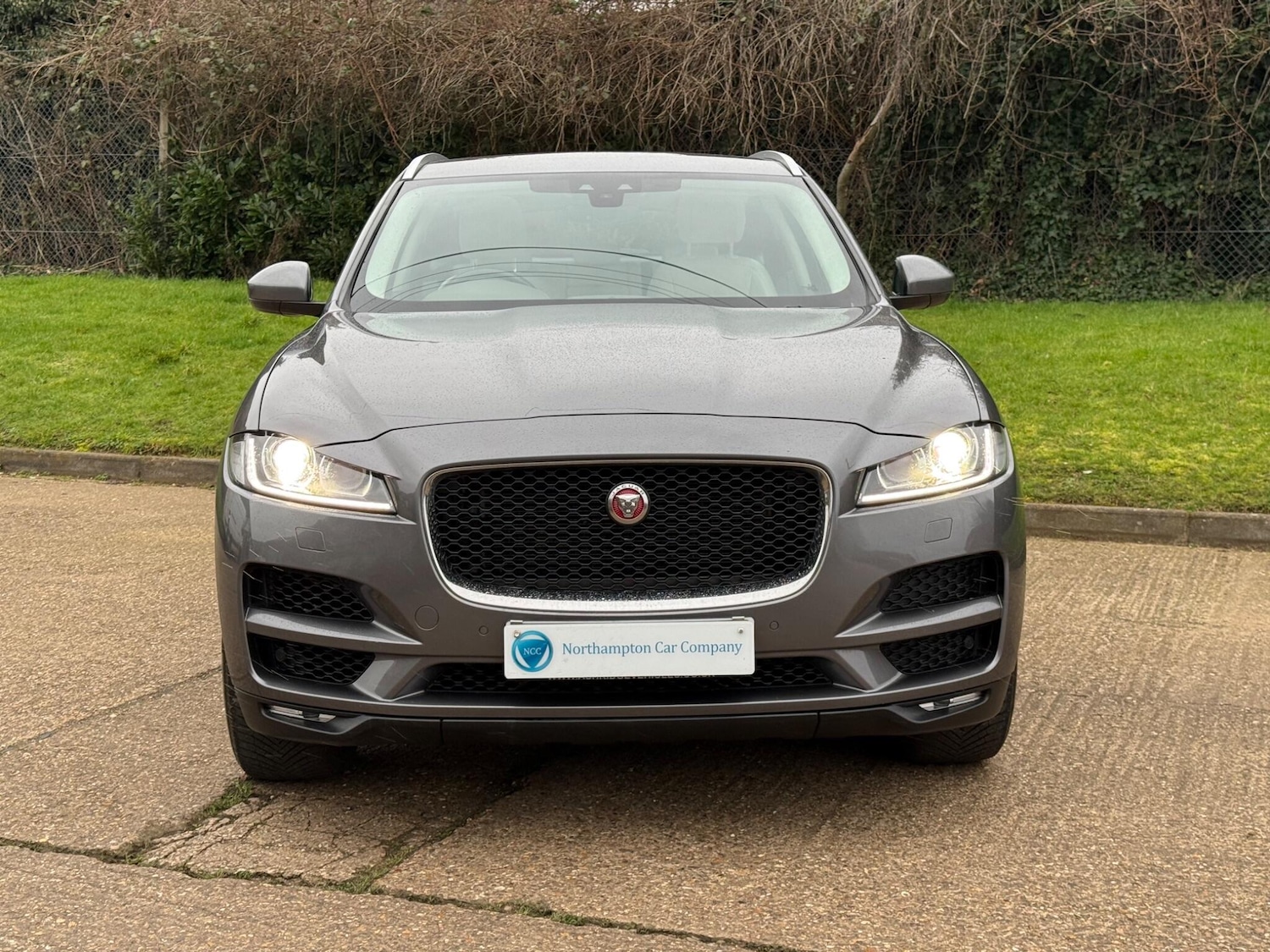 Used Jaguar F-Pace 2019 for sale - 77794455: Photo 8