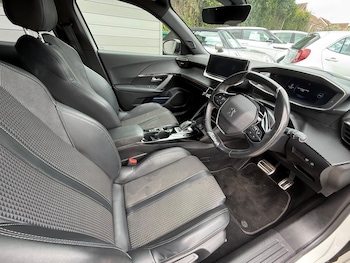 Used Peugeot E-2008 2020 for sale - 78334778: Photo