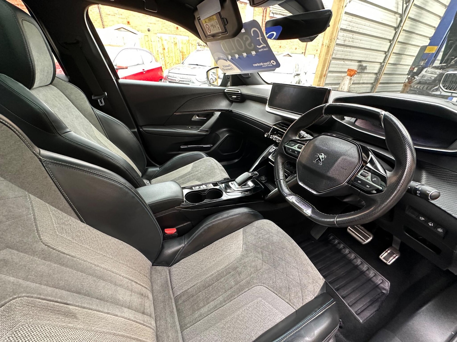 Used Peugeot E-2008 2020 for sale - 76337755: Photo 22