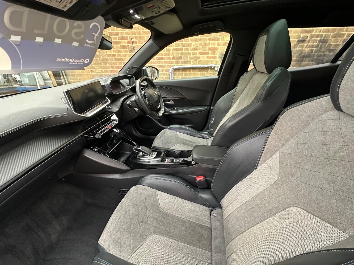 Used Peugeot E-2008 2020 for sale - 76337755: Photo 24