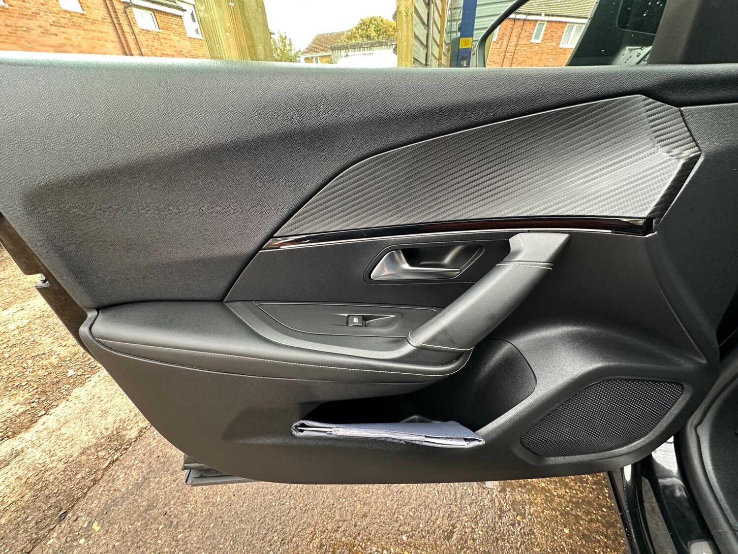 Used Peugeot E-2008 2020 for sale - 76337755: Photo 29