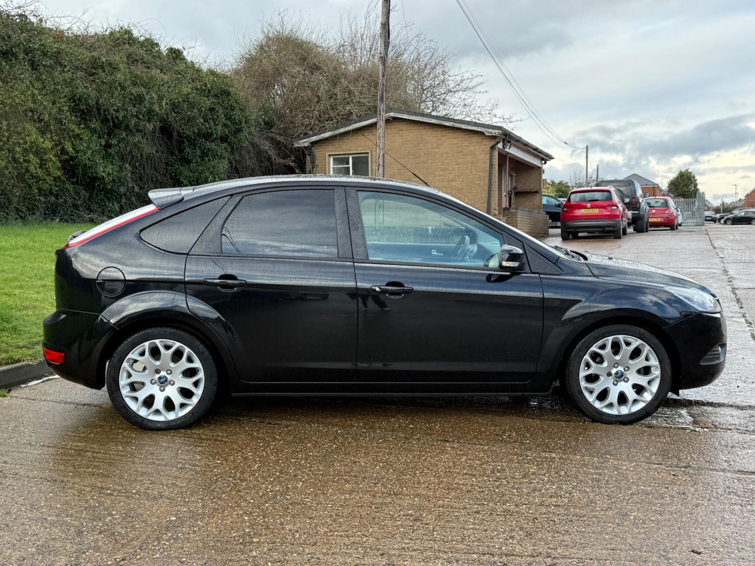 Used Ford Focus 2010 for sale - 77191551: Photo 15