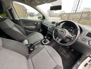 Used Volkswagen Polo 2010 for sale - 79634924: Photo
