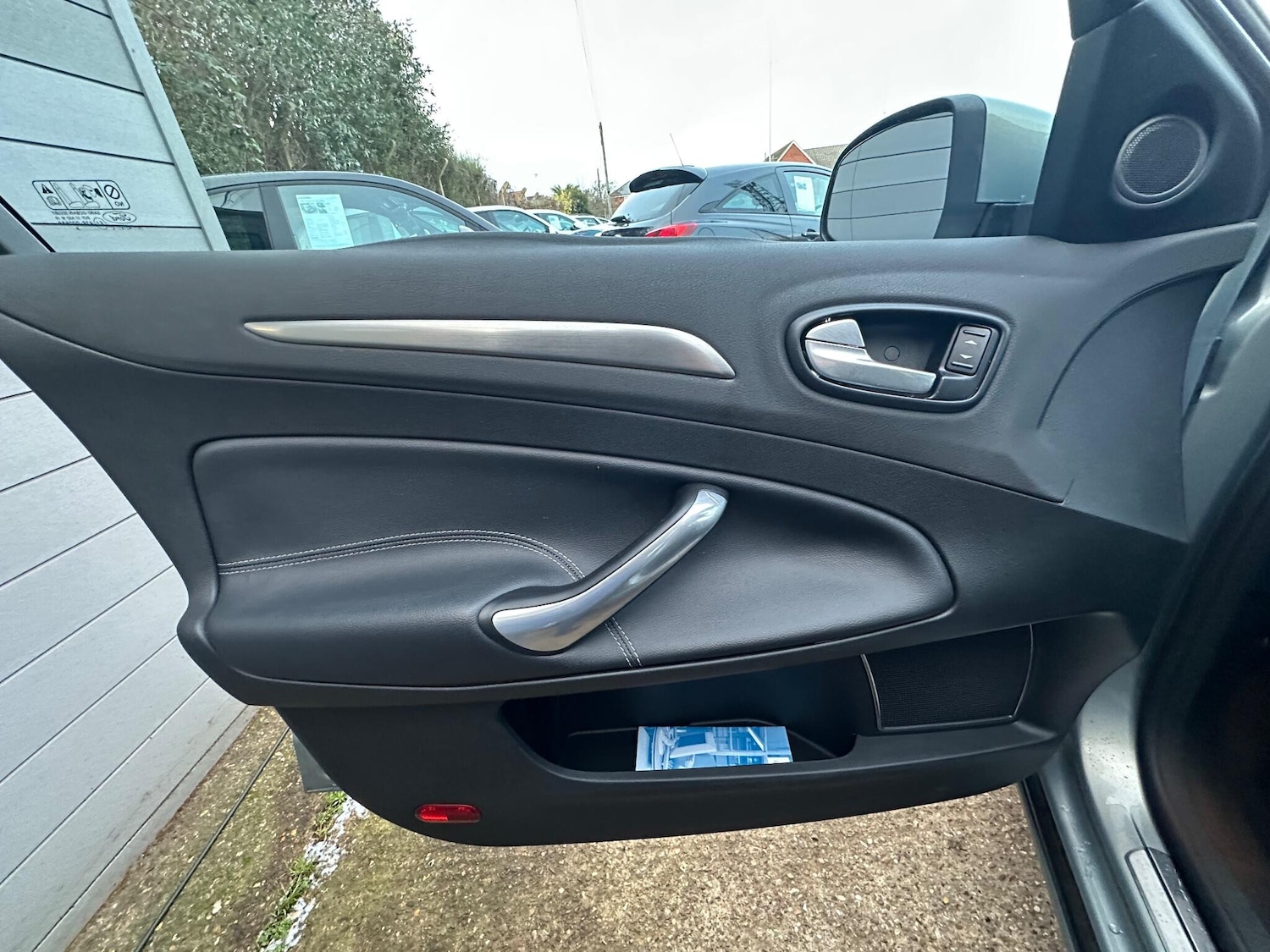 Used Ford Mondeo 2008 for sale - 76700705: Photo 28