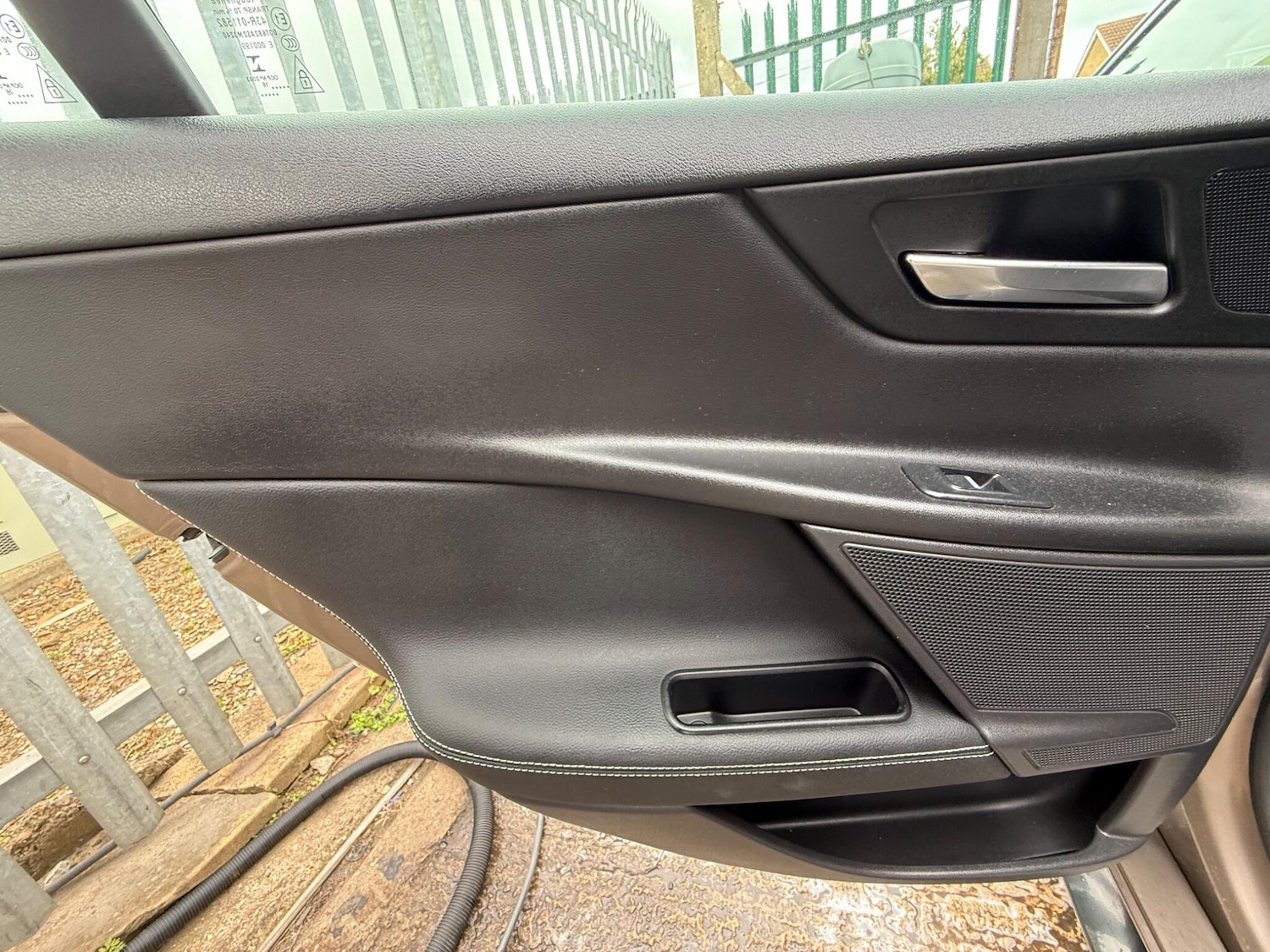 Used Jaguar XE 2016 for sale - 76031604: Photo 28