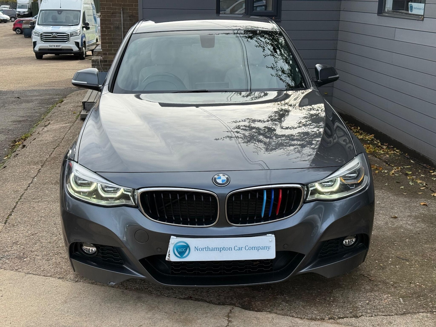 Used BMW 3 Series Gran Turismo 2016 for sale - 76398361: Photo 4