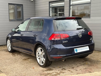 Used Volkswagen Golf 2016 for sale - 76121243: Photo