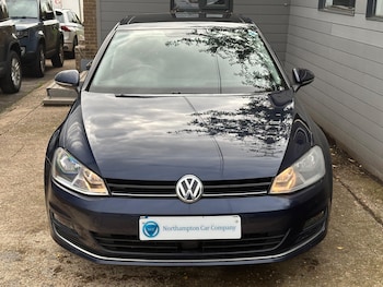 Used Volkswagen Golf 2016 for sale - 76121243: Photo