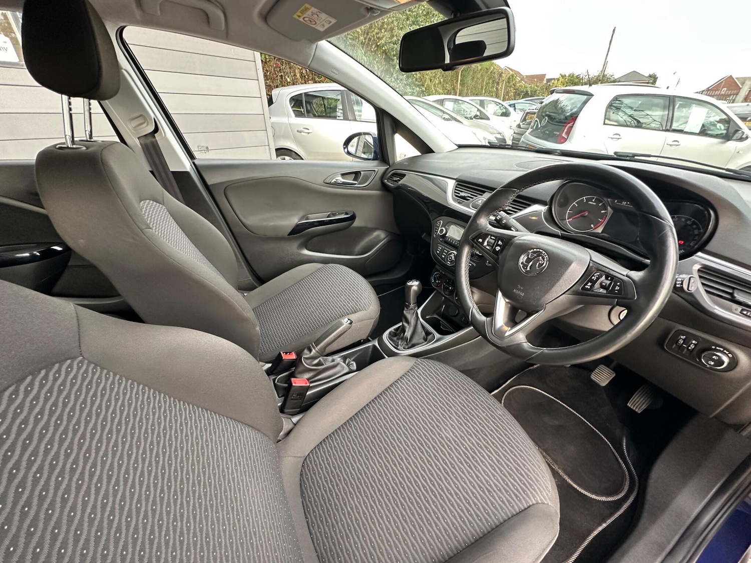 Used Vauxhall Corsa 2016 for sale - 76337862: Photo 3