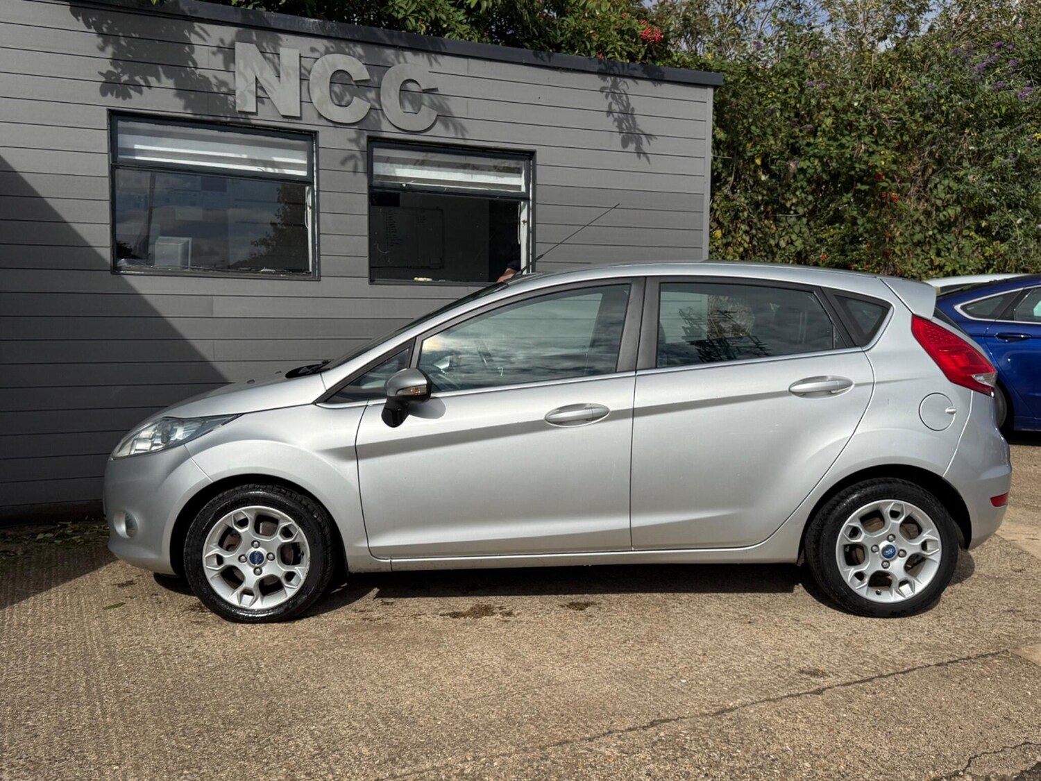 Used Ford Fiesta 2012 for sale - 75809902: Photo 10