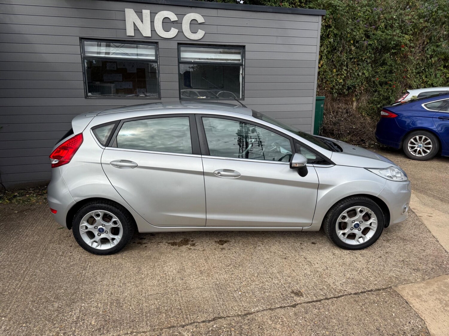 Used Ford Fiesta 2012 for sale - 75809902: Photo 13