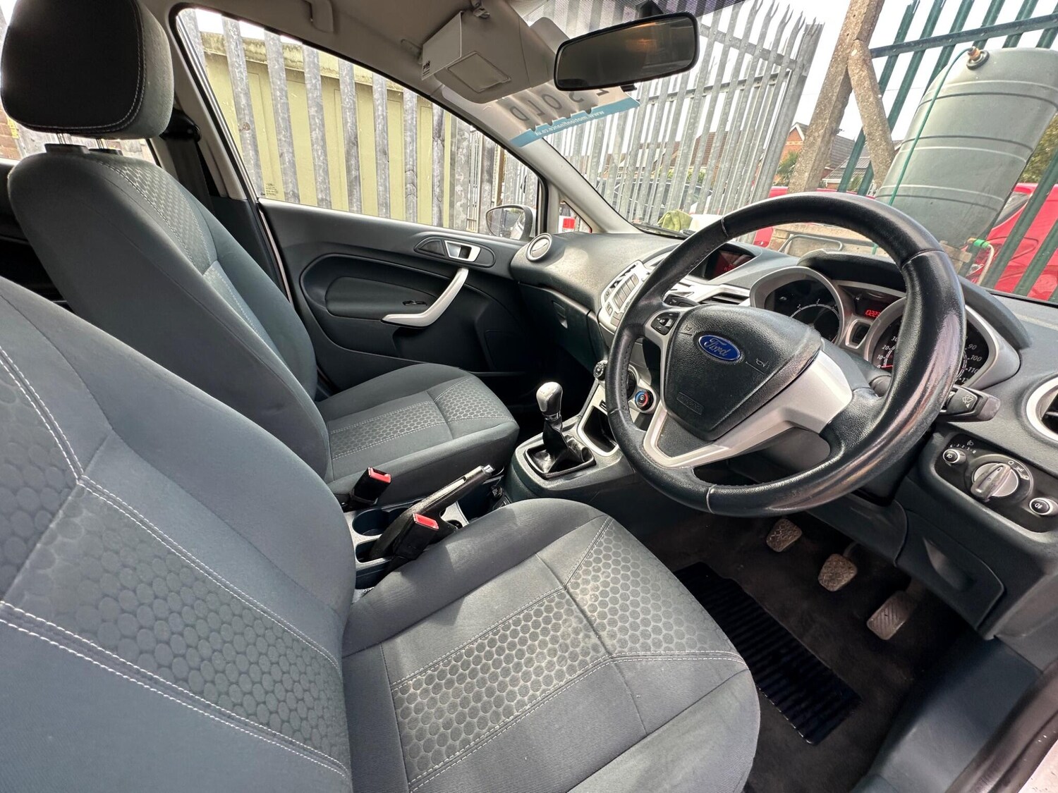 Used Ford Fiesta 2012 for sale - 75809902: Photo 19