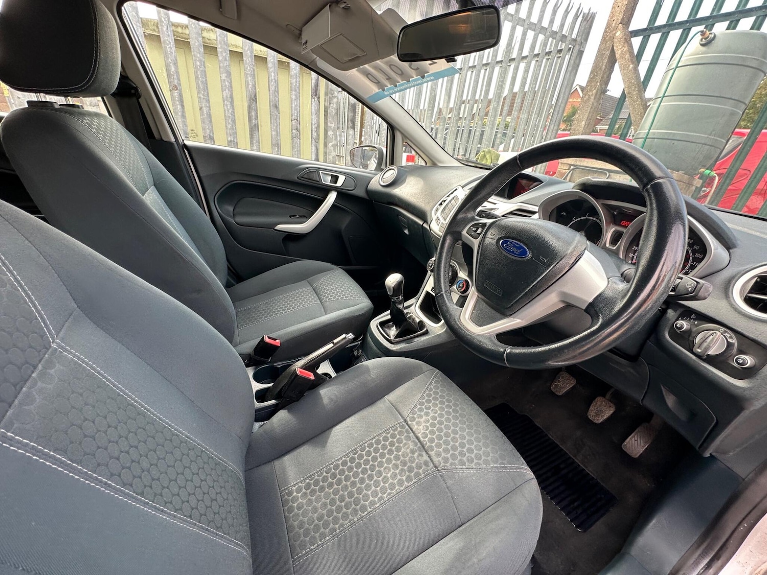 Used Ford Fiesta 2012 for sale - 75809902: Photo 3