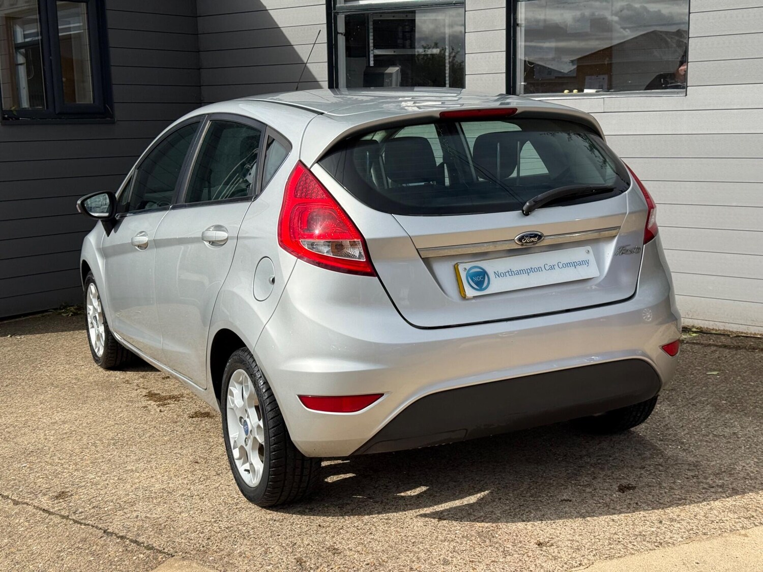 Used Ford Fiesta 2012 for sale - 75809902: Photo 8