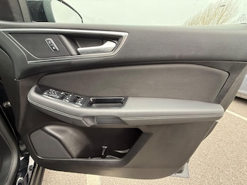 Used Ford Galaxy 2017 for sale - 77658367: Photo