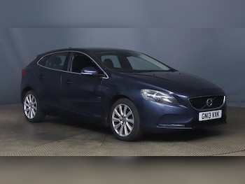 Used Volvo V40 2013 for sale - 79348463: Photo