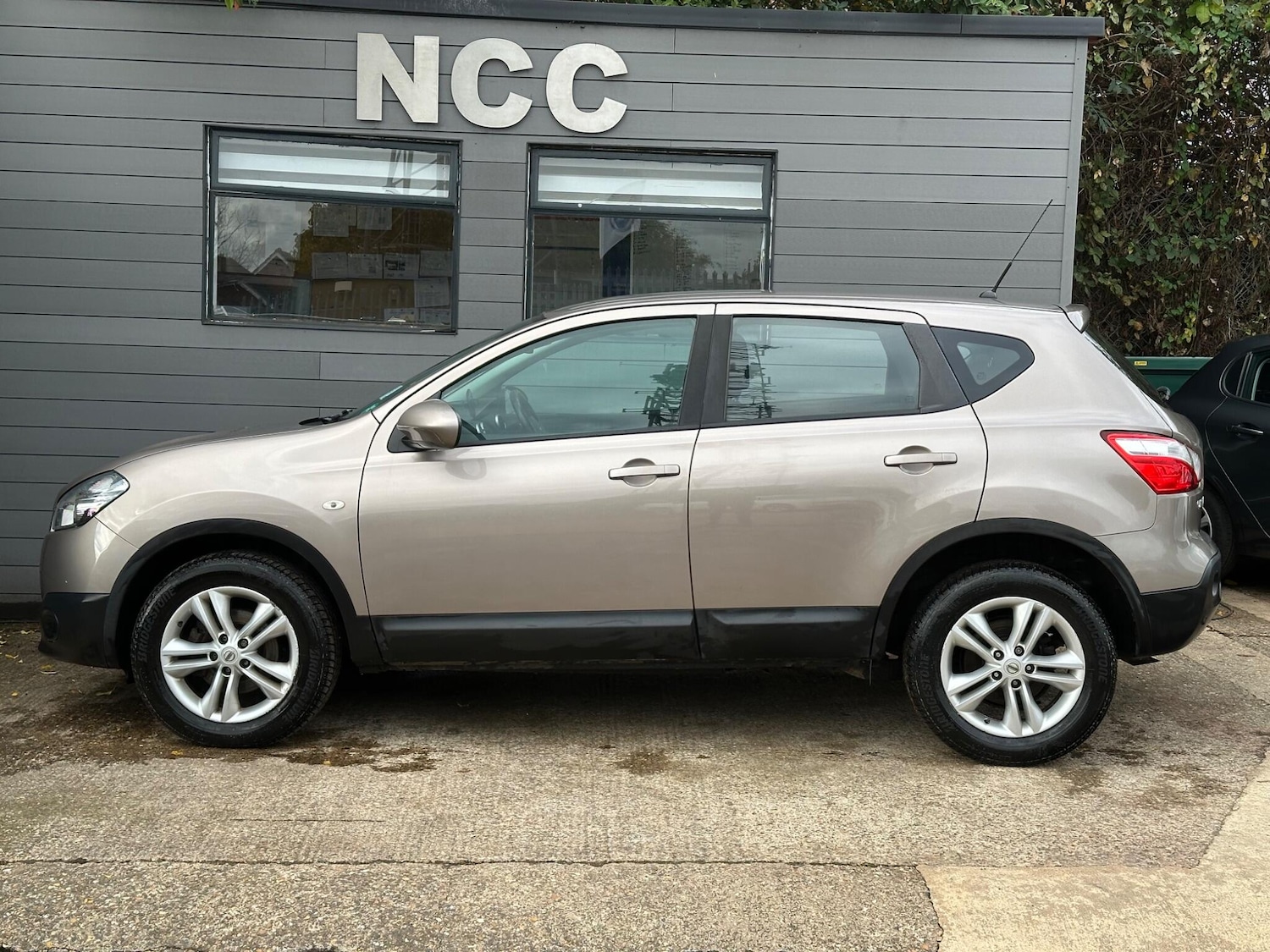 Used Nissan Qashqai 2012 for sale - 76269769: Photo 13