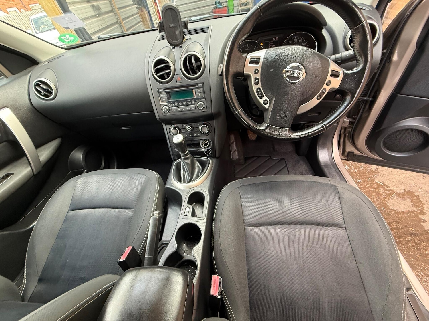 Used Nissan Qashqai 2012 for sale - 76269769: Photo 20