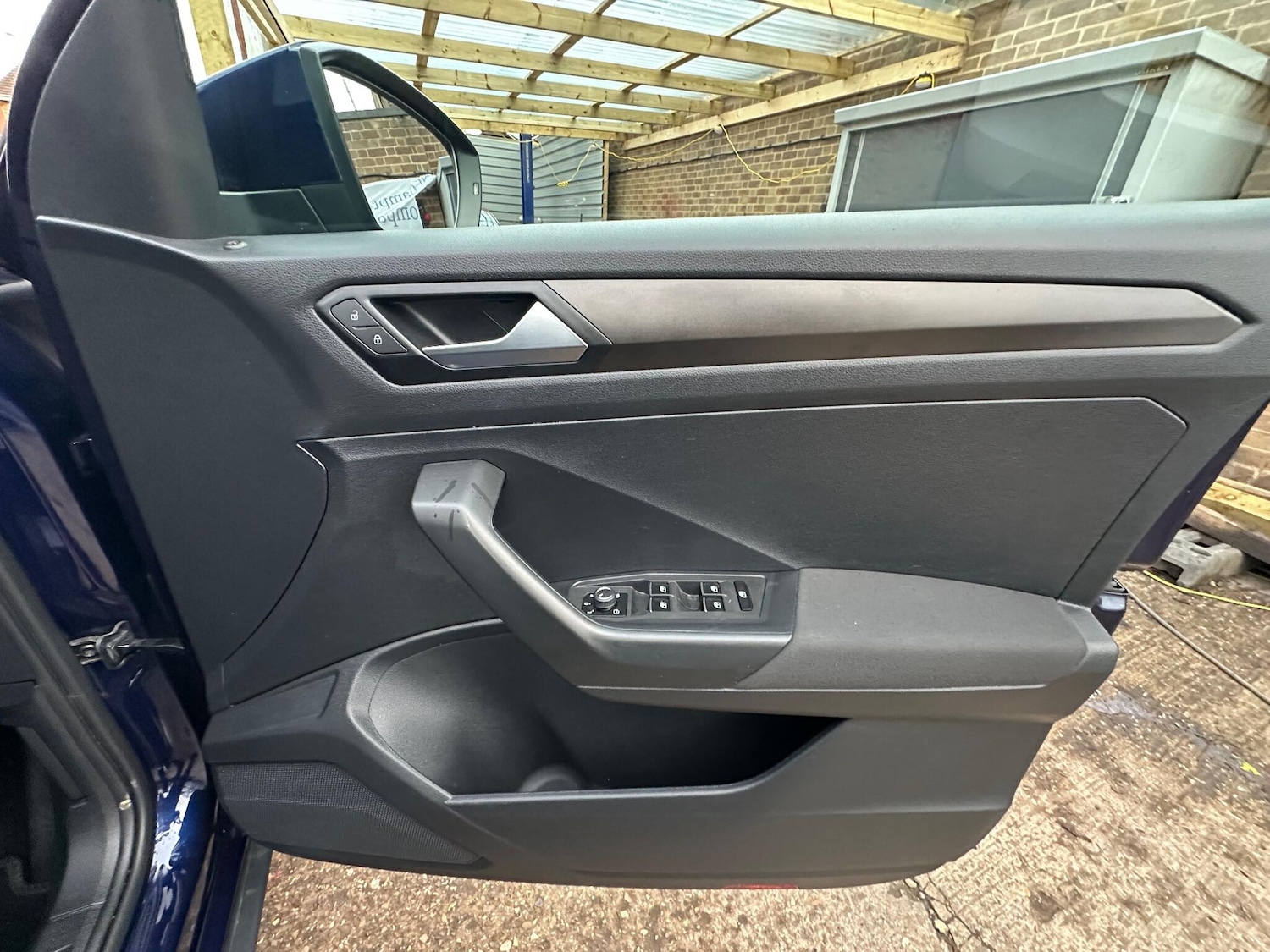 Used Volkswagen T-Roc 2019 for sale - 77155288: Photo 28