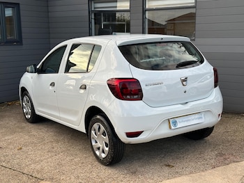 Used Dacia Sandero 2020 for sale - 76995584: Photo