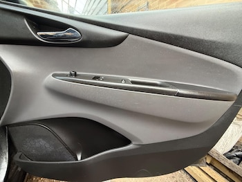 Used Vauxhall Viva 2015 for sale - 76270699: Photo